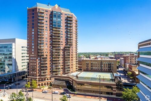 2503-300 Walnut St, Des Moines, IA, 50309-2224 | Card Image