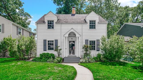 917 W Lawrence Street, Mishawaka, IN, 46545-5910 | Card Image