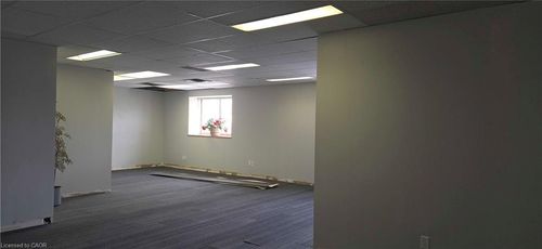 unit-8-326 Wellington St N, Kitchener, ON, N2H5K9 | Card Image