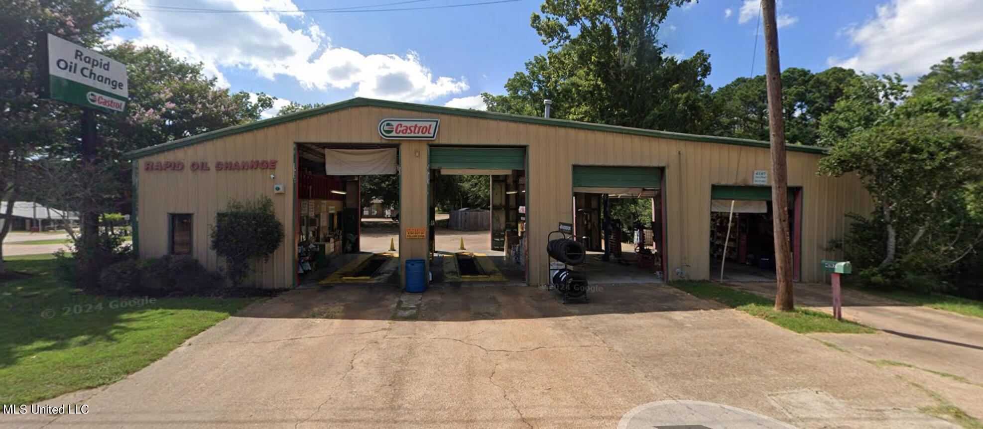 4197 Terry Rd, Jackson, MS 39212