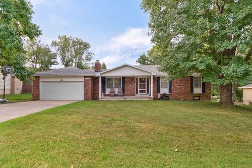 2633 W Village Ln, Springfield, MO, 65807-4045 | Card Image