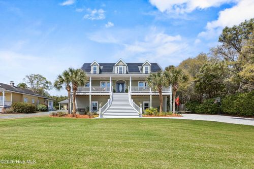 214 Pelican Walk, Hampstead, NC, 28443-2687 | Card Image