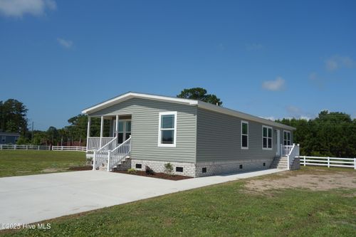 880 Yaupon Dr Sw, Calabash, NC, 28467-2804 | Card Image