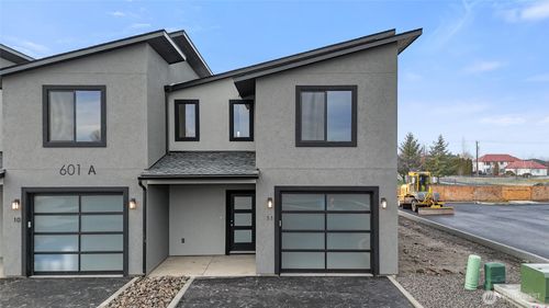 bldg-c-601 S Dorsing St, Moses Lake, WA, 98837-4066 | Card Image