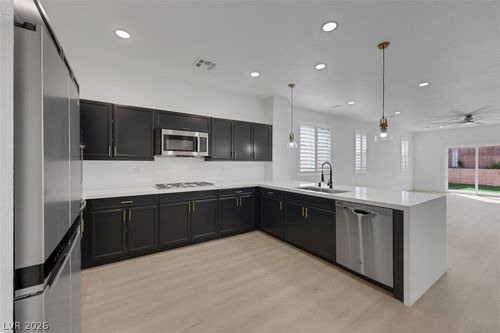 7035 Thistle Ridge St, Las Vegas, NV, 89166-7155 | Card Image