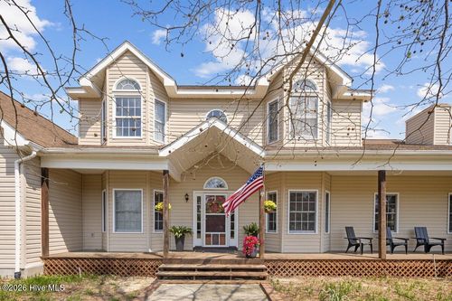 2705 Nc Highway 211, Eagle Springs, NC, 27242-8162 | Card Image