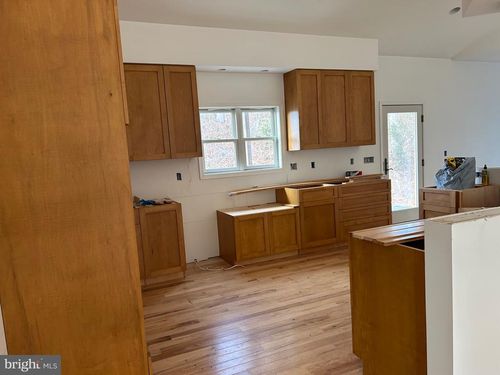 342 S Poes Rd, AMISSVILLE, VA, 20106-4002 | Card Image