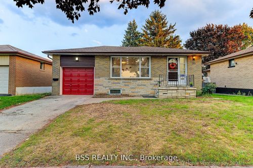 35 Waldock St, Scarborough, ON, M1E2E7 | Card Image