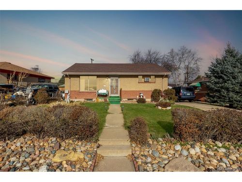 1665 Elmwood Ln, Denver, CO, 80221-4278 | Card Image