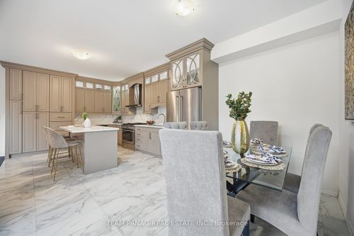 54 Moorcroft Pl, Brampton, ON, L6P4P7 | Card Image