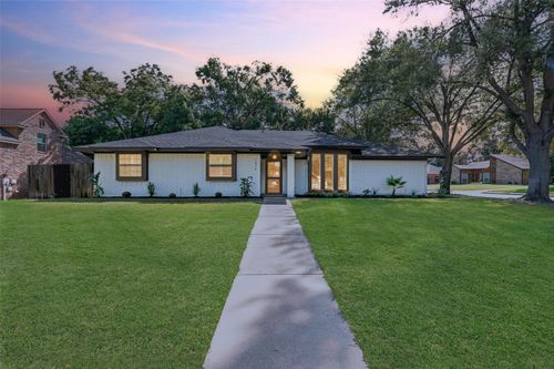 1634 Vail Pl, Highland Village, TX, 75077-7525 | Card Image