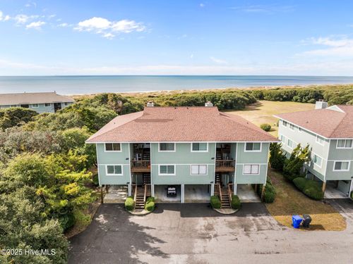 27 Foxfire Trce, Oak Island, NC, 28465-8422 | Card Image