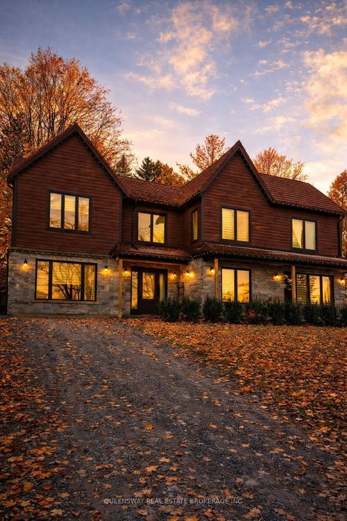 8388 Fifth Side Rd, Loretto, ON, L0G1L0 | Card Image