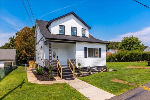 425 Peterson St, Mckeesport, PA, 15132-7327 | Card Image