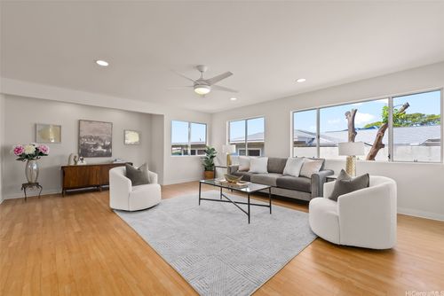 923 22nd Ave, Honolulu, HI, 96816-4631 | Card Image