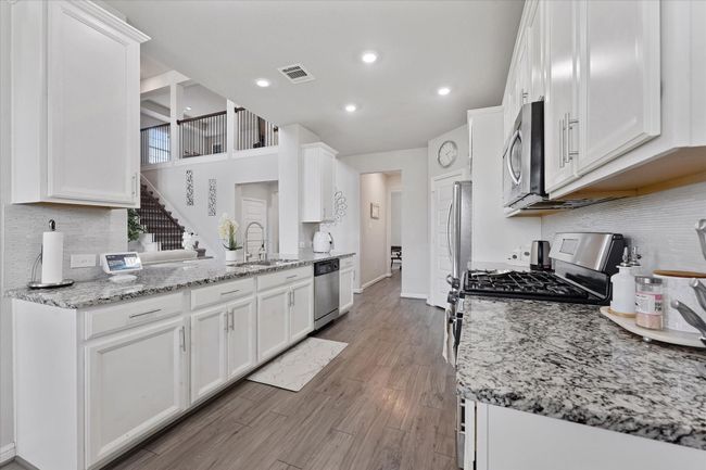 3823 Fleetwood Falls Ln, House other with 5 bedrooms, 4 bathrooms and 2 parking in Spring TX | Image 5