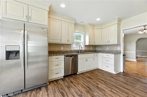 133 Chesterfield Rd, Hampton, VA, 23661-3224 | Card Image