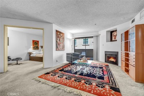 apt-304-35 Linden Ave, Long Beach, CA, 90802-5058 | Card Image