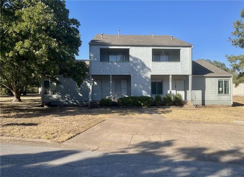 3202 Cougar Trl, Bryan, TX, 77807-3201 | Card Image