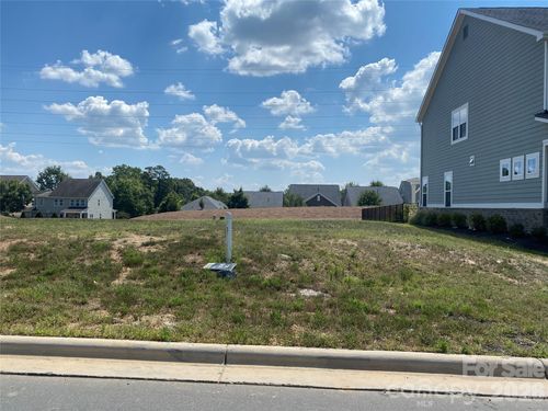 19052 Newburg Hill Rd, Davidson, NC, 28036-8607 | Card Image