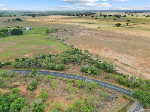 5835 Hardy Rd, Elmendorf, TX, 78112 | Card Image