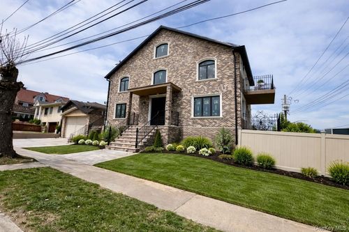 168-19 12th Rd, Whitestone, NY, 11357-2809 | Card Image