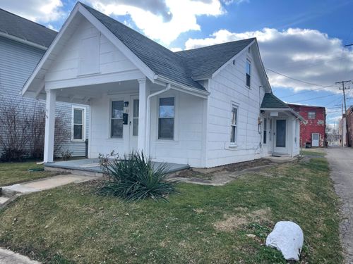 33 N High St, Mount Sterling, OH, 43143-1114 | Card Image