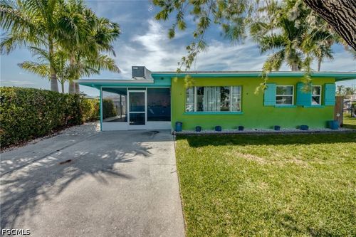 2567 Cay Cv, MATLACHA, FL, 33993-9734 | Card Image