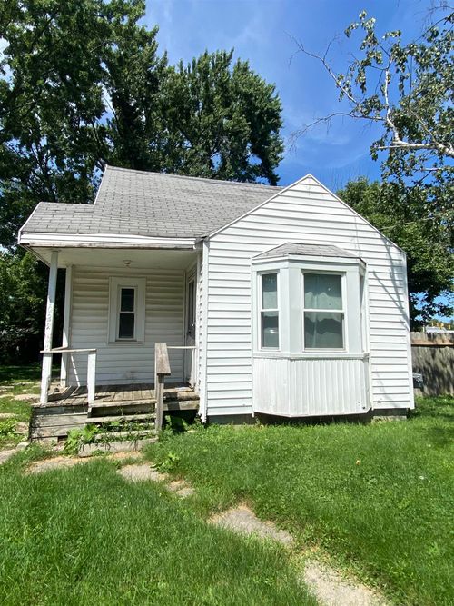 1028 Campbell St, Flint, MI, 48507-5306 | Card Image