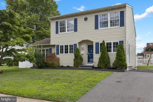 93 Elton Ave, Hamilton, NJ, 08620-1532 | Card Image