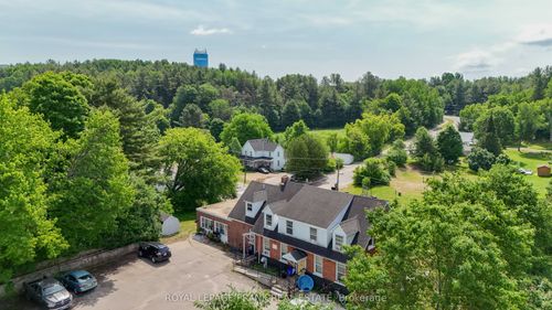 {{alt}} | Card Image