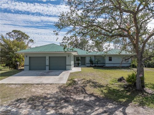 5312 Western Dr, ST. JAMES CITY, FL, 33956-2426 | Card Image