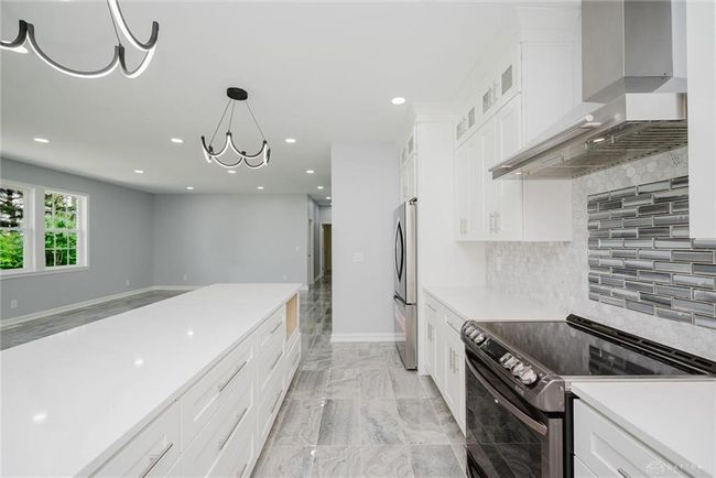 8613 Byers Rd, House other with 5 bedrooms, 3 bathrooms and null parking in Miamisburg OH | Image 12