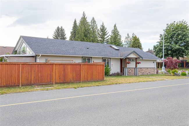 1337 4th Ave, House other with 3 bedrooms, 2 bathrooms and 4 parking in Ladysmith BC | Image 29
