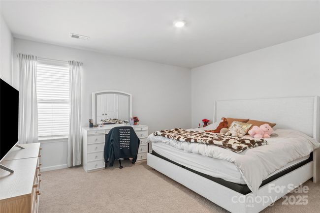 Bedroom | Image 17