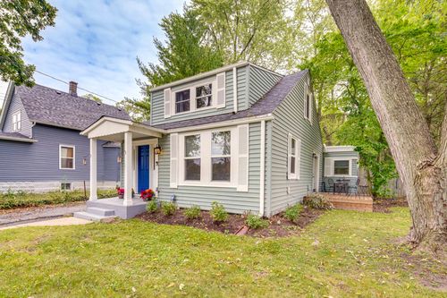 1518 Riverside Ave, St. Charles, IL, 60174-4366 | Card Image