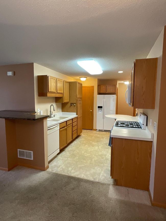 11269 16th St NE - Kitchen | Image 4