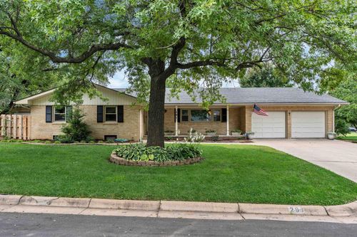 291 Westwood Ave, Augusta, KS, 67010-1632 | Card Image