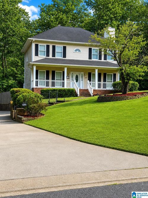 1235 13th Way, PLEASANT GROVE, AL, 35127-2451 | Card Image