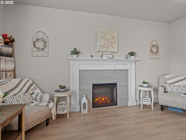 277 S 7 Th St, House other with 5 bedrooms, 3 bathrooms and 3 parking in Carlton OR | Image 12