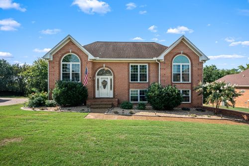 149 Huntington Pl, Hendersonville, TN, 37075-6702 | Card Image