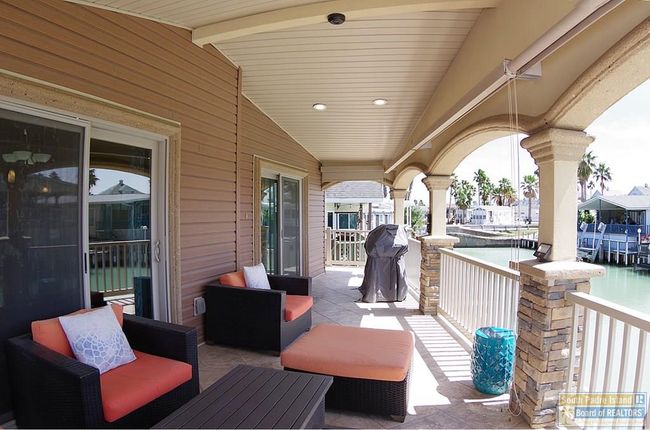 502 W Clam Cir, House other with 2 bedrooms, 3 bathrooms and null parking in Port Isabel TX | Image 43