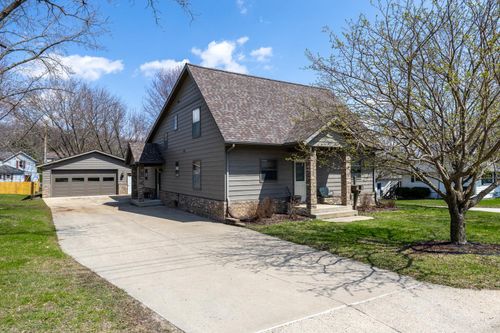 930 Winona St Se, Chatfield, MN, 55923-1438 | Card Image