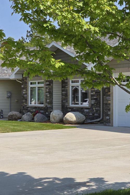 apt-23-1300 Event Center Dr Ne, Bemidji, MN, 56601-3329 | Card Image