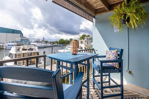 unit-122b-14100 River Rd, Pensacola, FL, 32507-9651 | Card Image