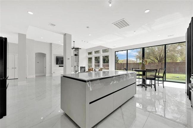 Kitchen | Image 14