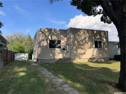175 Smith St N, Regina, SK, S4R3B3 | Card Image
