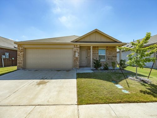 4952 Stonebridge Drive, Ennis, TX, 75119 | Card Image