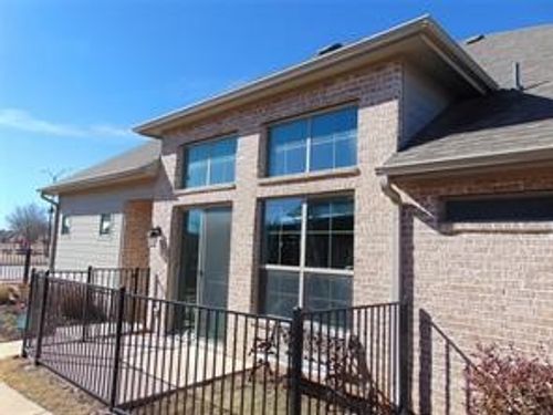 2649 Chardonnay Ct, Grand Prairie, TX, 75054-6690 | Card Image