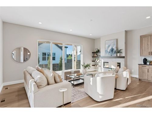 927 William Way, Berthoud, CO, 80513-2774 | Card Image